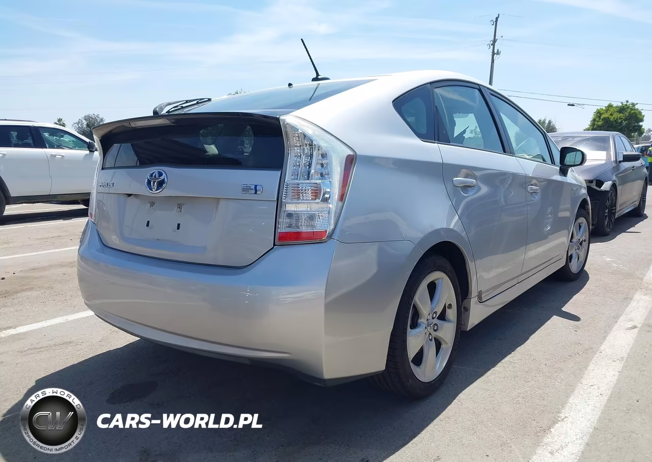 2011 Toyota Prius Five VIN:JTDKN3DUXB0257291 - 4