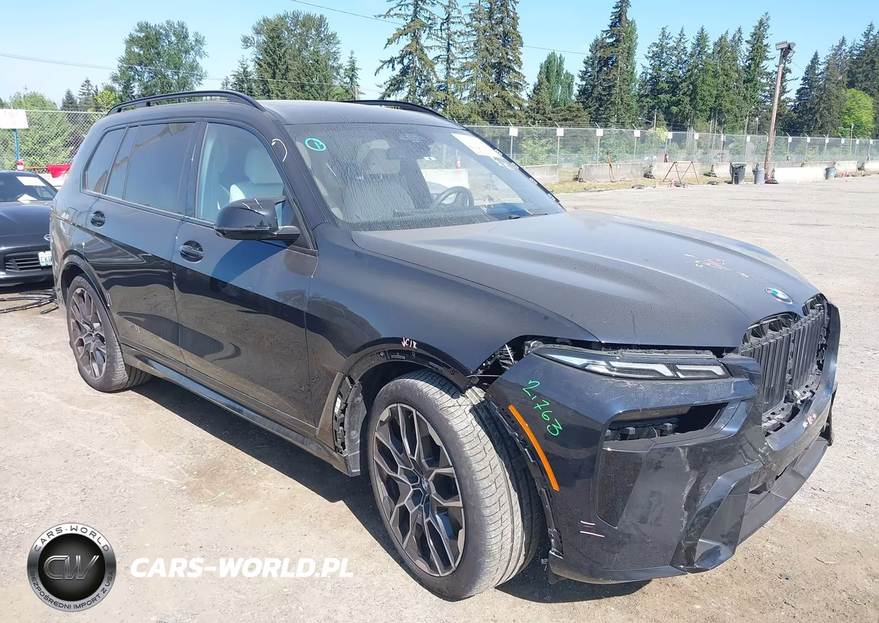 2025 BMW X7 M60I