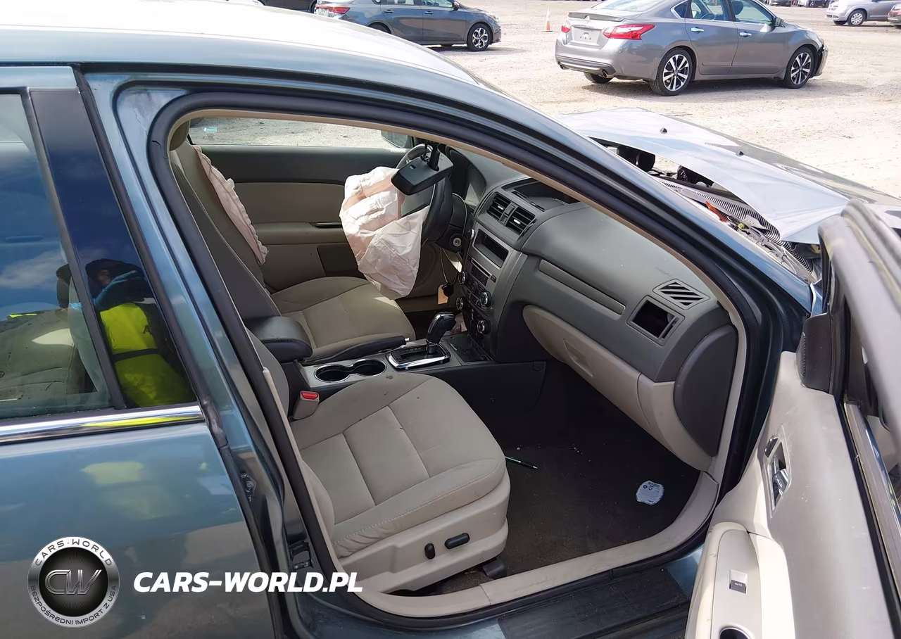 2012 Ford Fusion Hybrid VIN:3FADP0L38CR322172 - 5