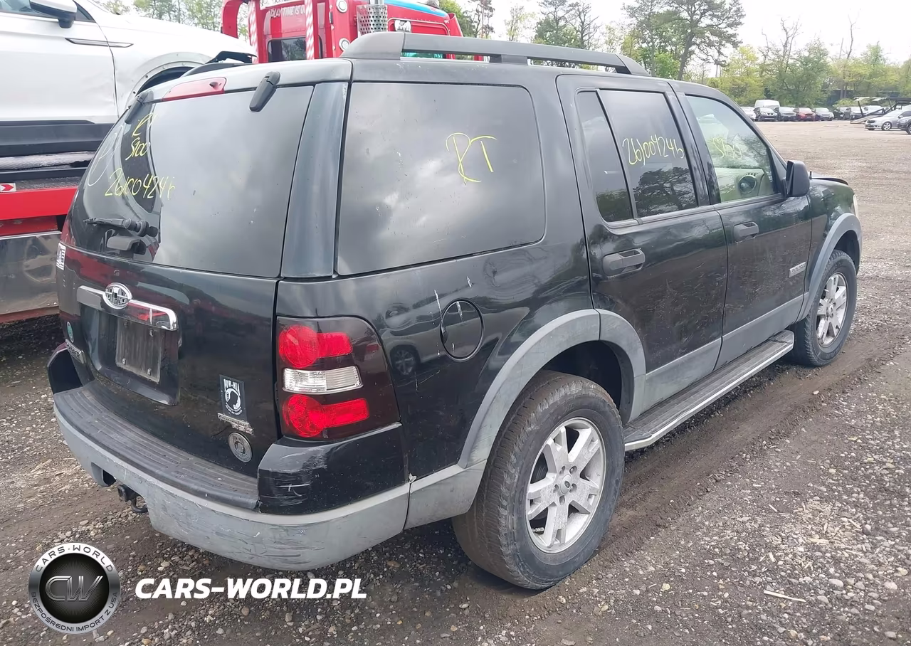 2006 Ford Explorer Xlt VIN:1FMEU73E06UA85378 - 4