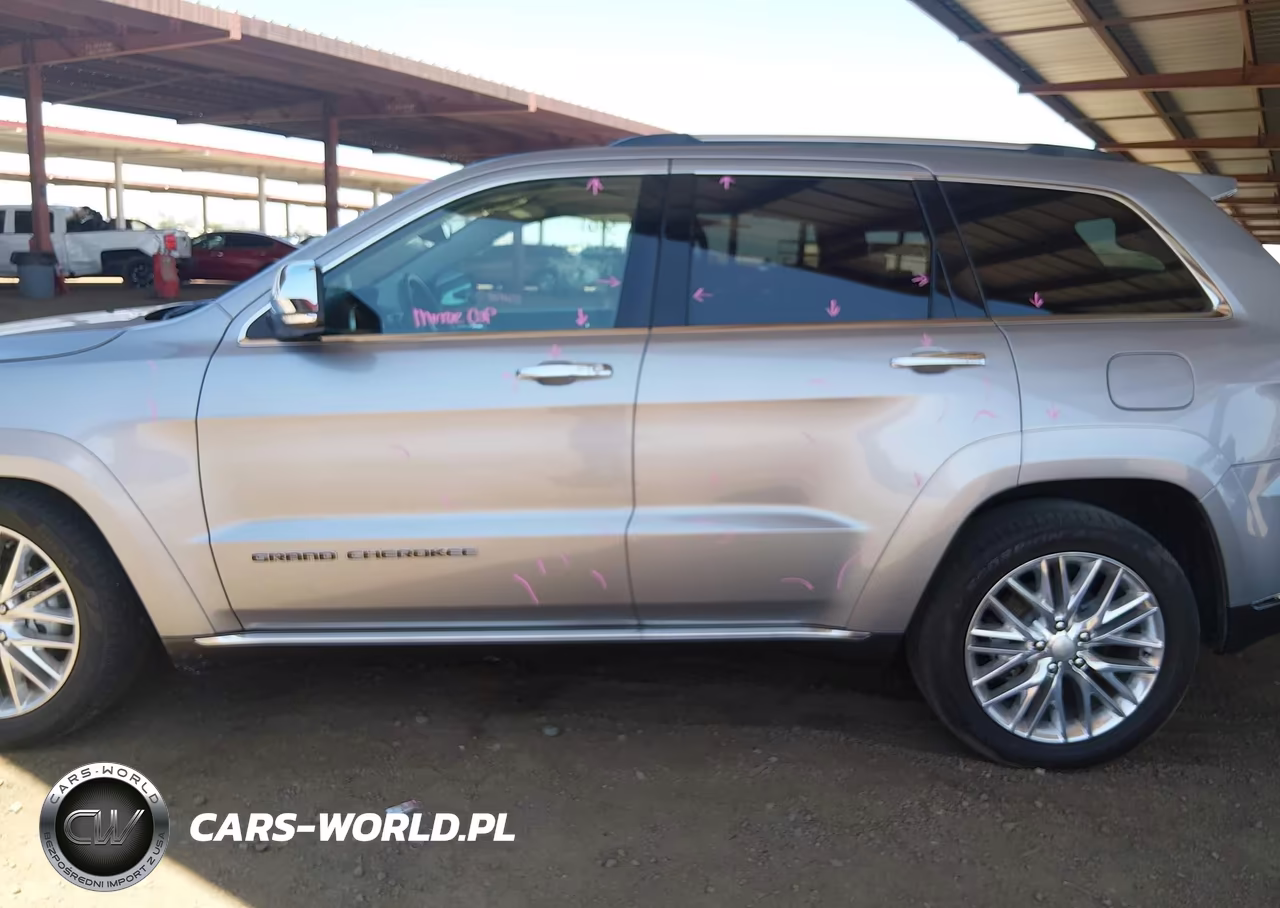 2018 Jeep Grand Cherokee Summit 4X4 VIN:1C4RJFJG5JC341980 - 15