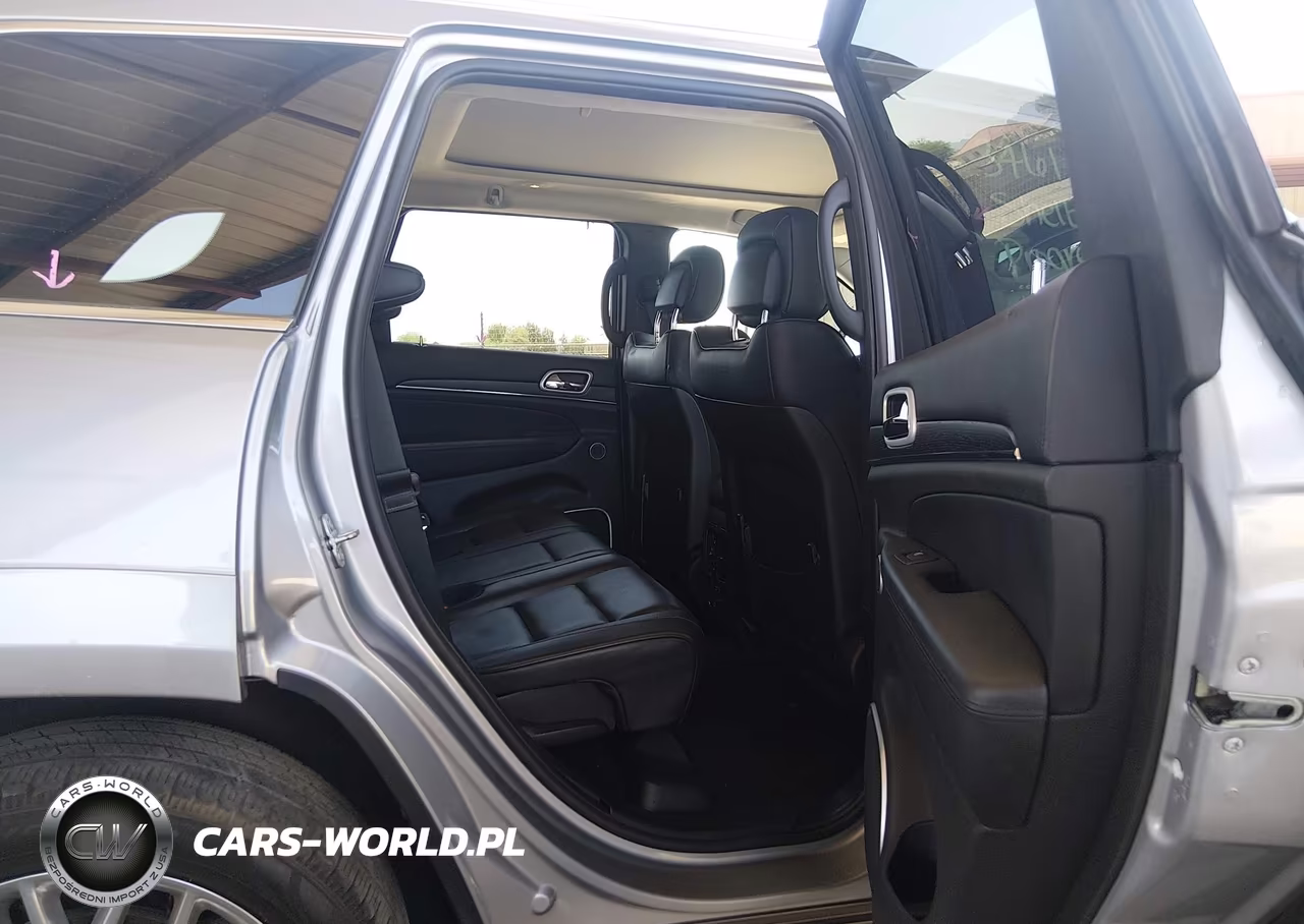 2018 Jeep Grand Cherokee Summit 4X4 VIN:1C4RJFJG5JC341980 - 8