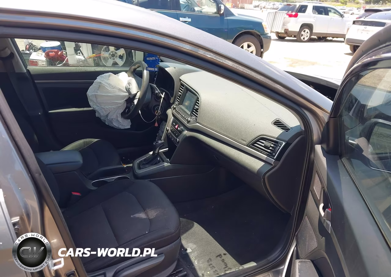 2018 Hyundai Elantra Sel VIN:5NPD84LF0JH253373 - 5
