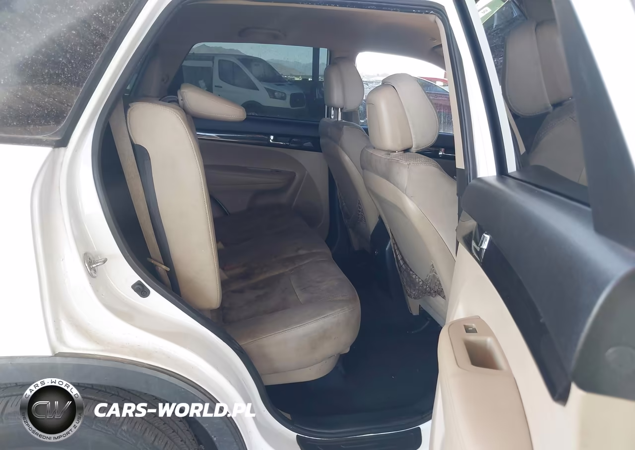 2011 Kia Sorento Lx V6 VIN:5XYKTDA21BG105523 - 8