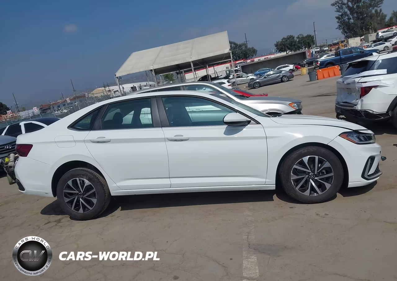 2025 Volkswagen Jetta 1.5T S VIN:3VW5X7BU6SM070710 - 13
