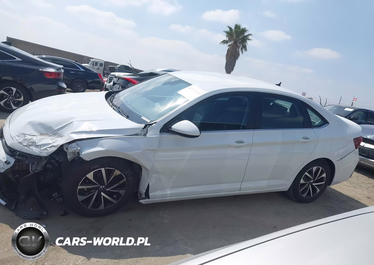 2025 Volkswagen Jetta 1.5T S VIN:3VW5X7BU6SM070710 - 14