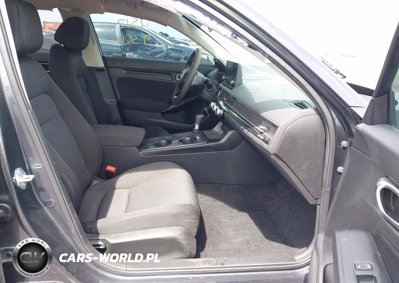 2026 Honda Civic Lx VIN:2HGFE2F24TH543059 - 5