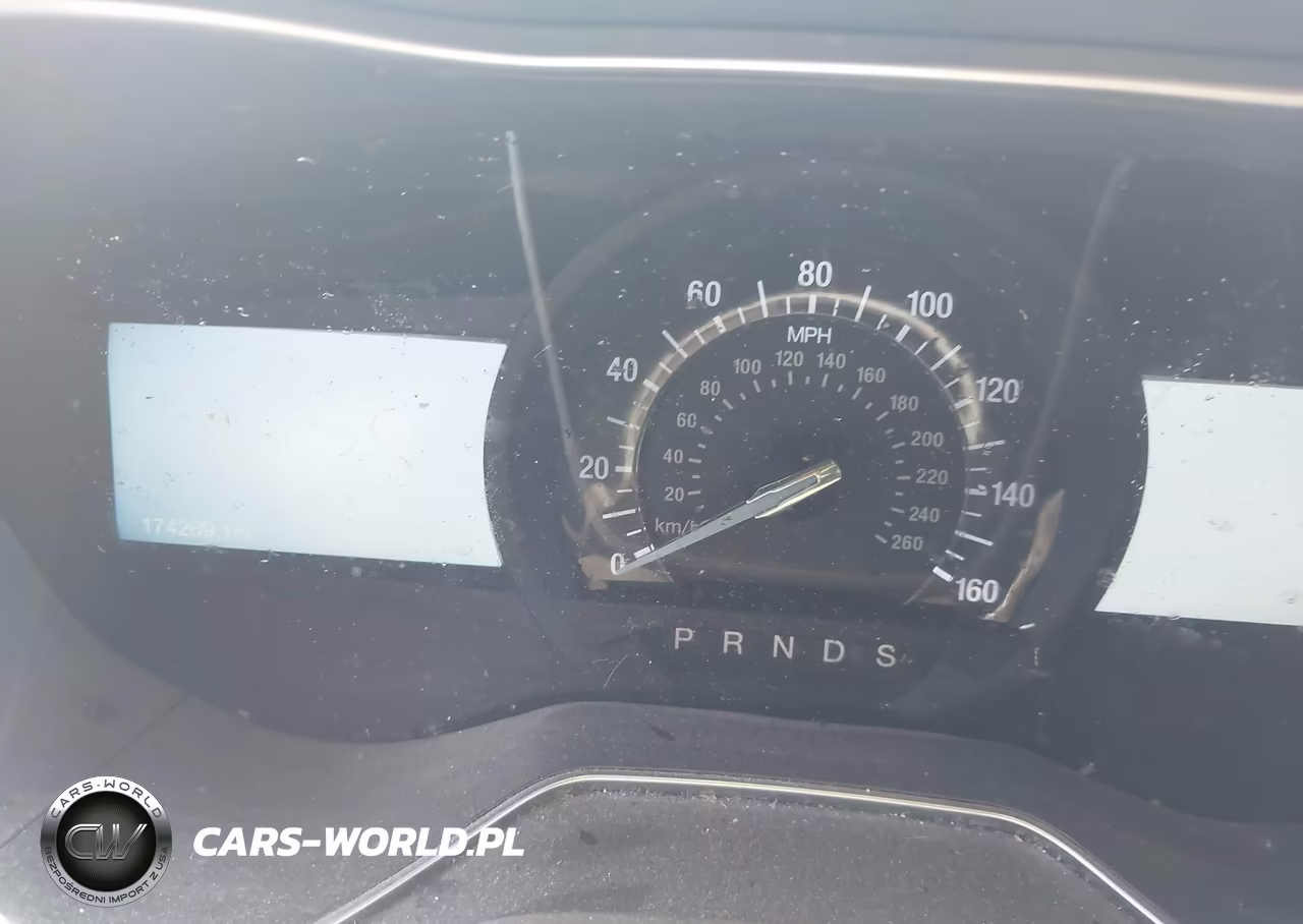 2017 Ford Fusion Platinum VIN:3FA6P0K90HR219544 - 7