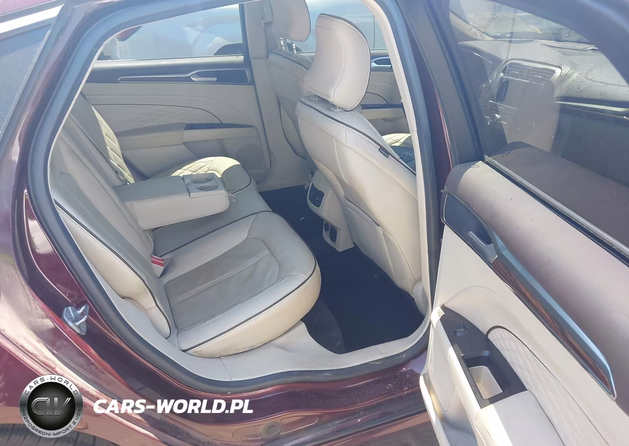 2017 Ford Fusion Platinum VIN:3FA6P0K90HR219544 - 8