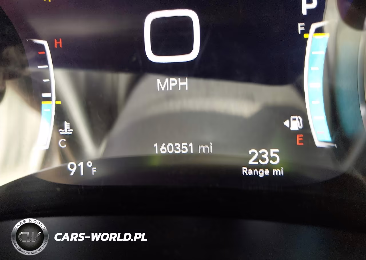 2017 Chrysler Pacifica Touring-L Plus VIN:2C4RC1EG6HR628172 - 15