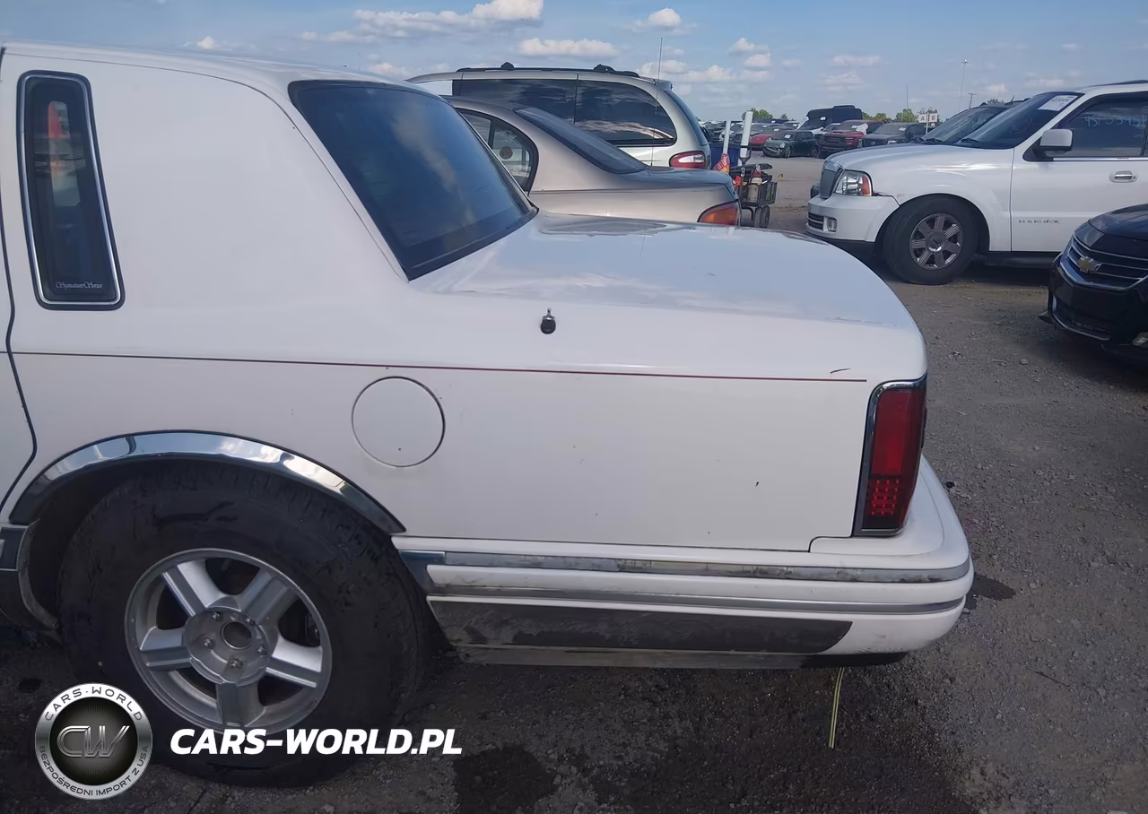 1994 Lincoln Town Car Signature-Tournament VIN:1LNLM82W3RY718394 - 6