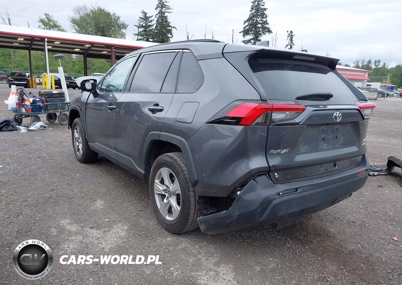 2021 Toyota Rav4 Xle VIN:2T3P1RFV7MC249174 - 3