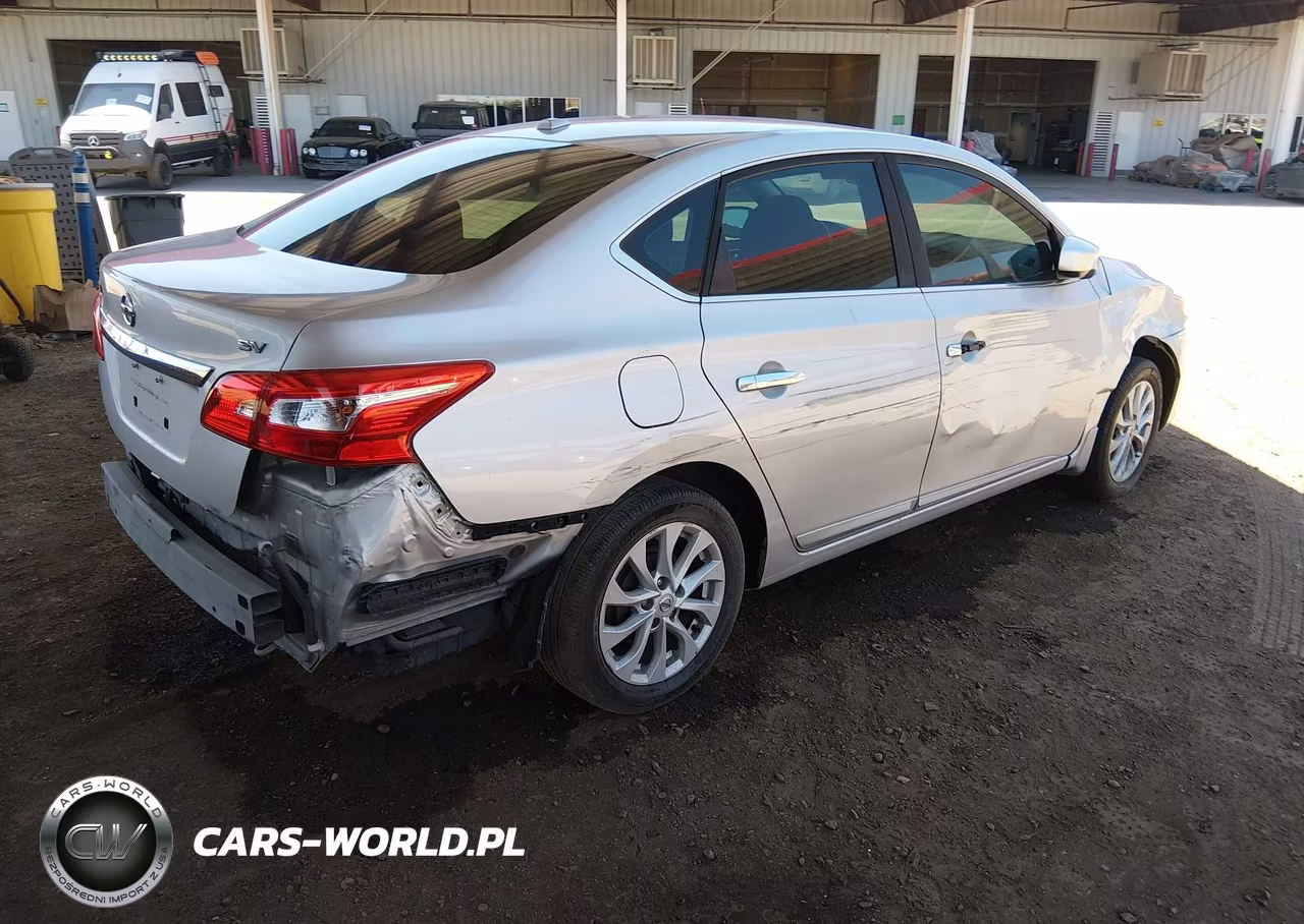 2018 Nissan Sentra Sv VIN:3N1AB7APXJY230920 - 4