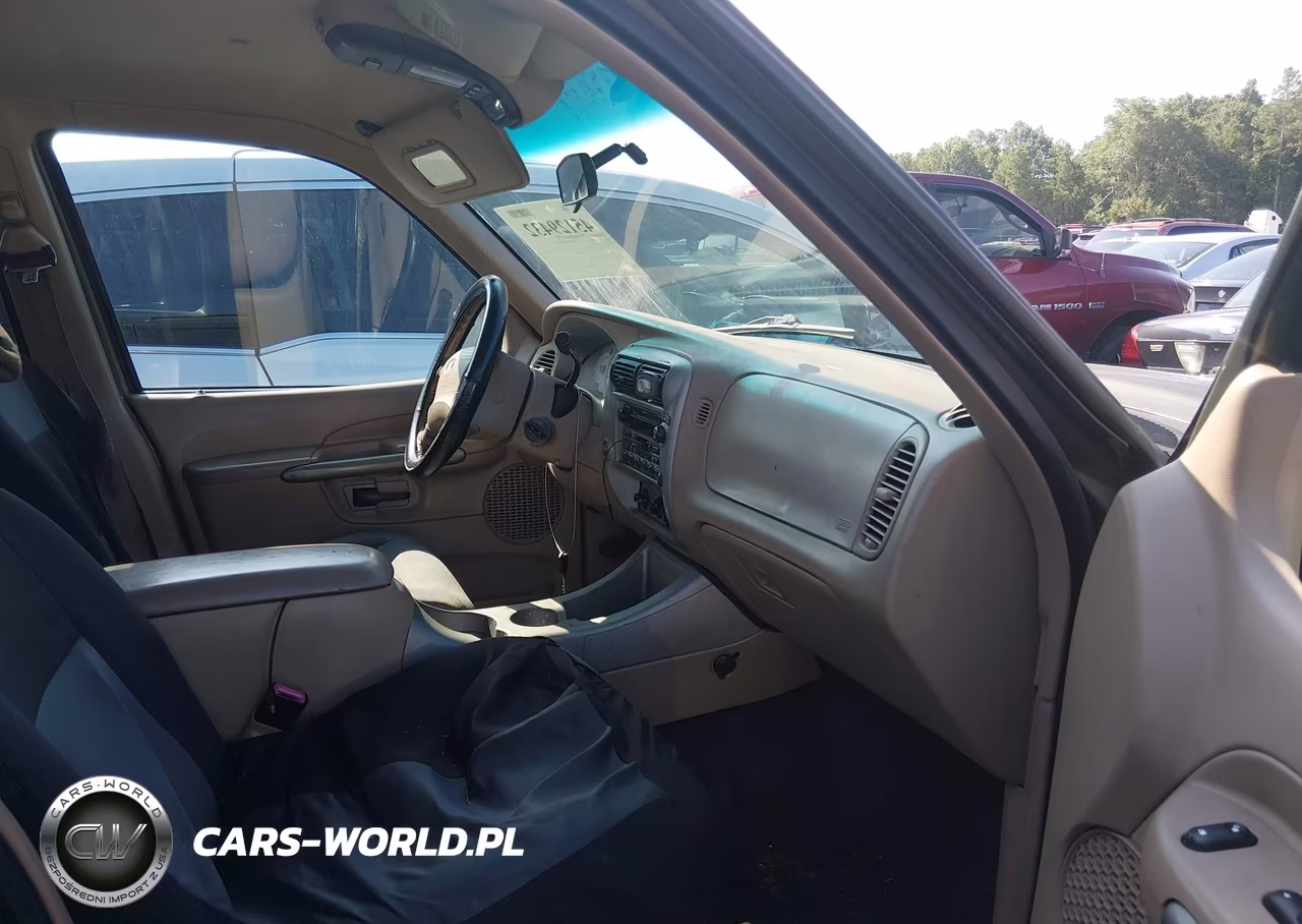 2002 Ford Explorer Sport Trac VIN:1FMZU67E12UC19301 - 5