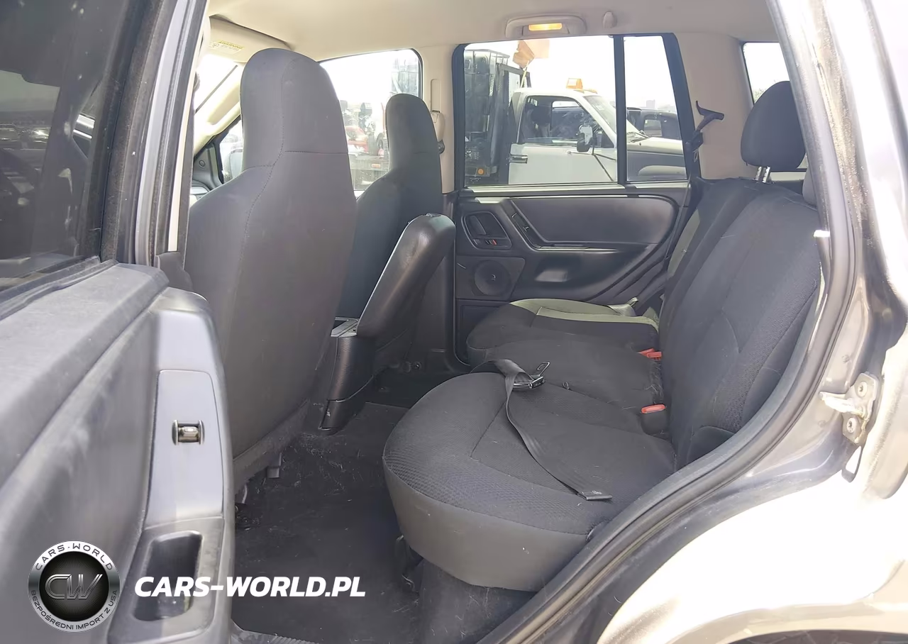 2004 Jeep Grand Cherokee Laredo VIN:1J4GX48S04C195376 - 8