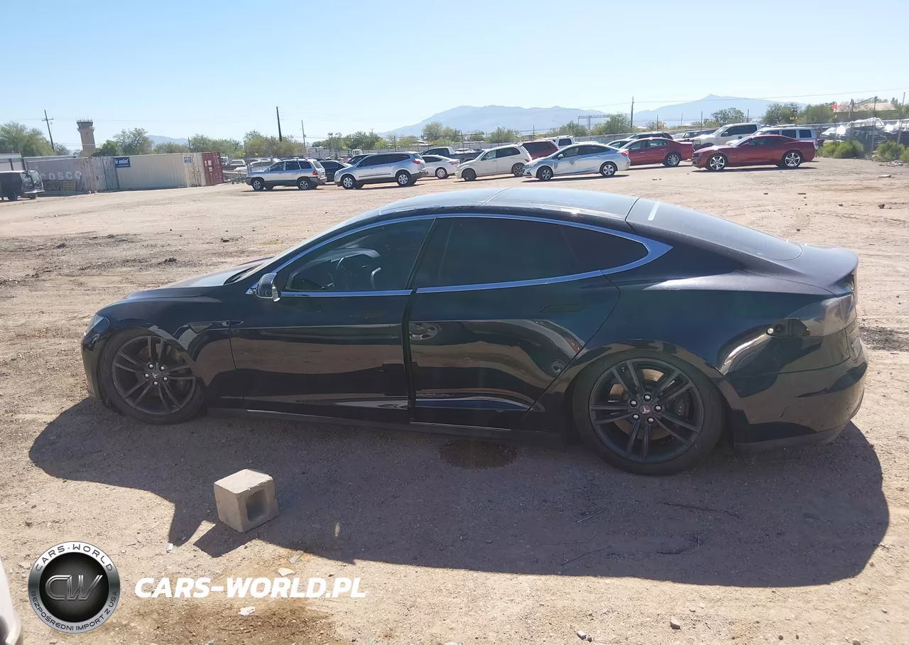 2014 Tesla Model S P85 VIN:5YJSA1H19EFP38722 - 13