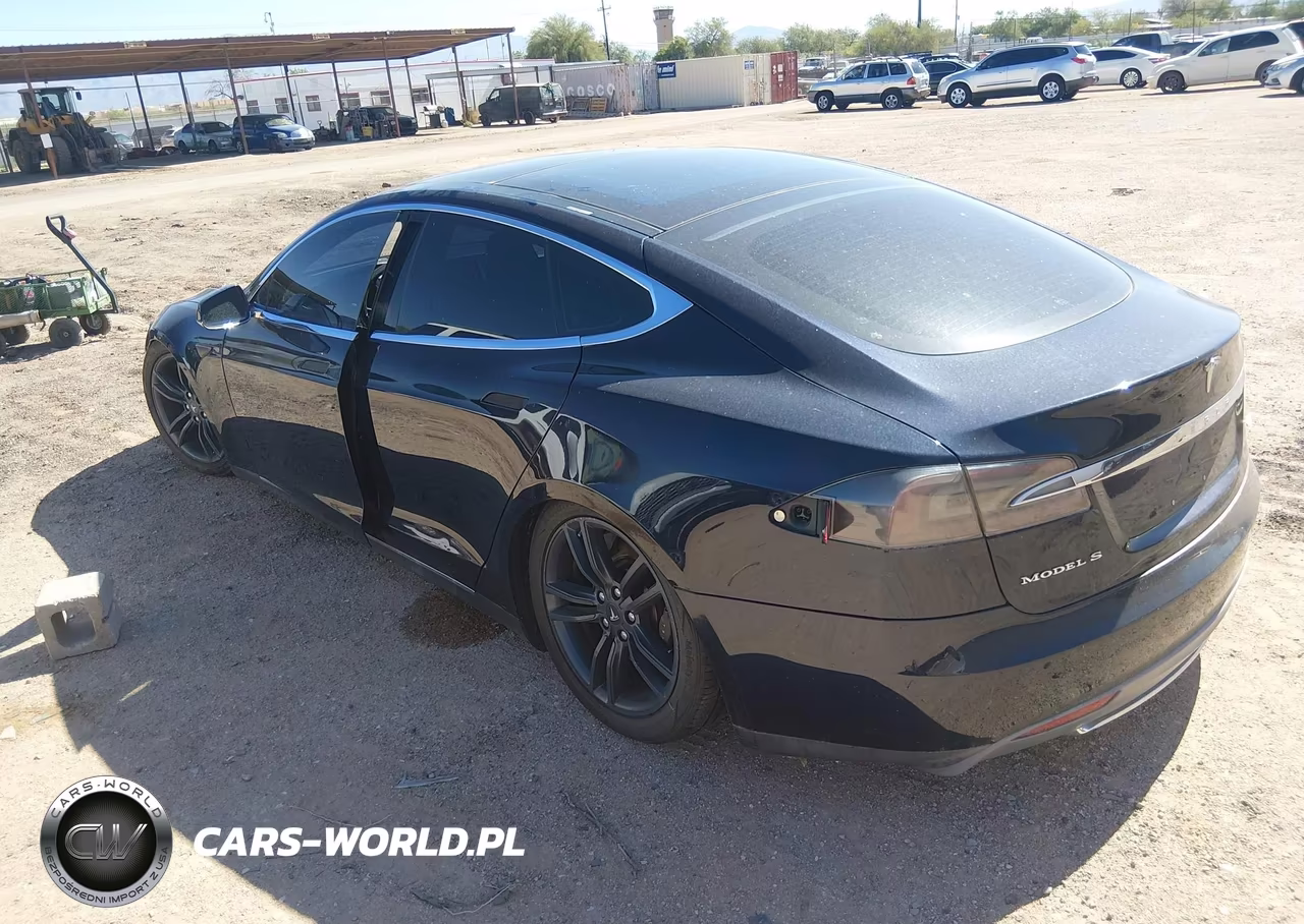 2014 Tesla Model S P85 VIN:5YJSA1H19EFP38722 - 3