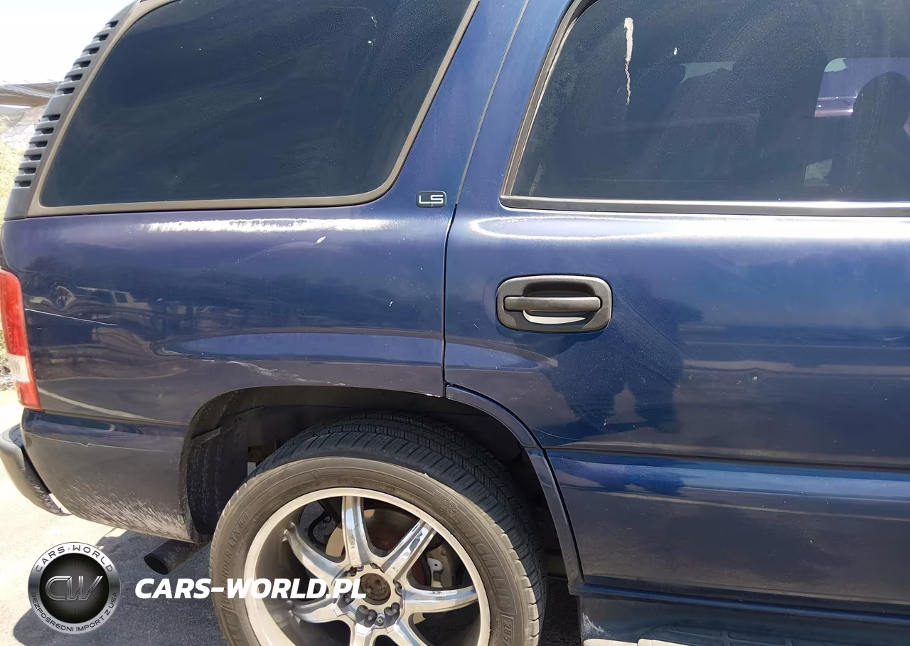2002 Chevrolet Tahoe Ls VIN:1GNEC13VX2R140119 - 12