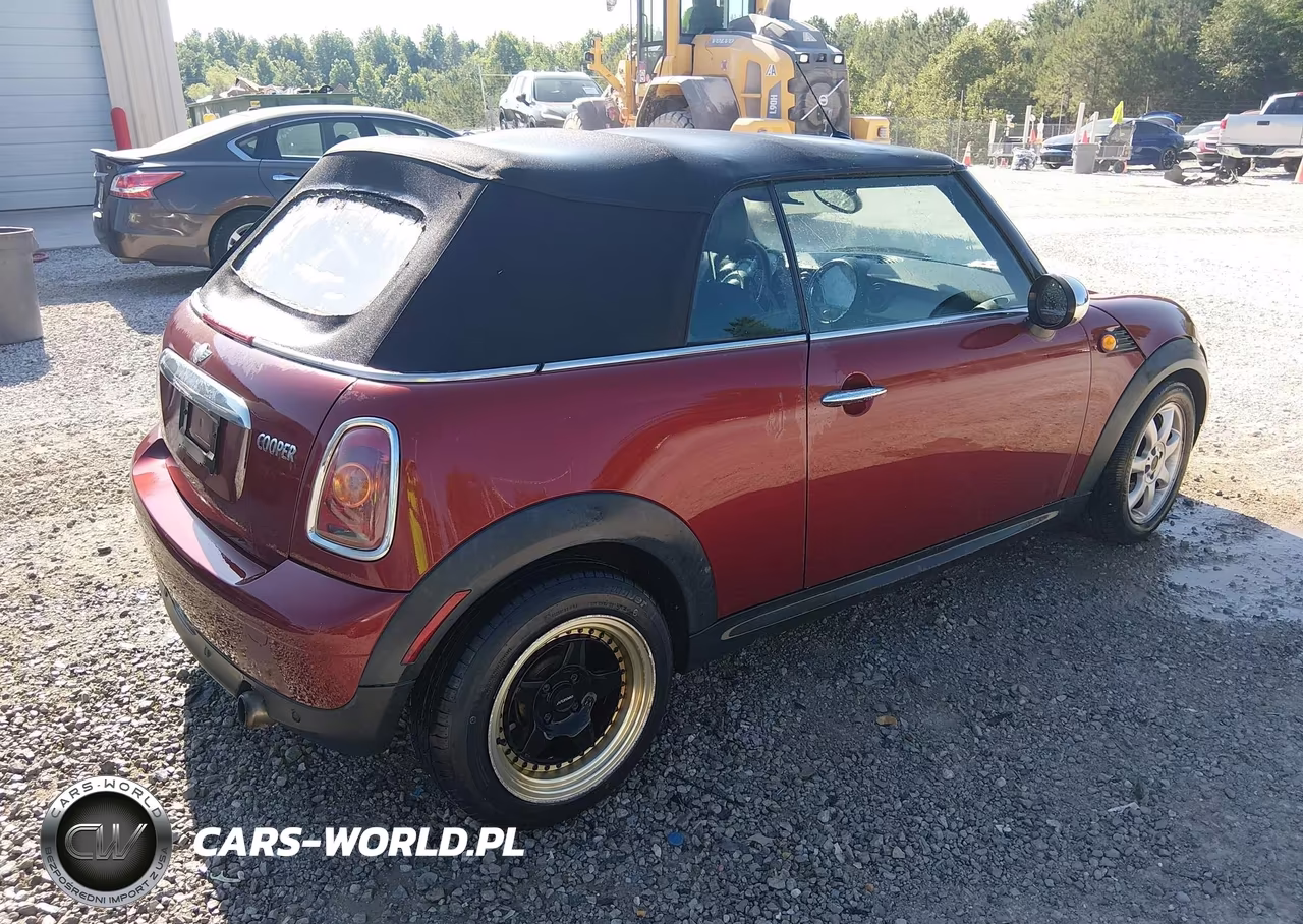2010 Mini Cooper VIN:WMWMR3C5XATU97703 - 4
