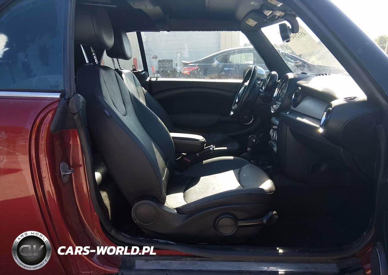 2010 Mini Cooper VIN:WMWMR3C5XATU97703 - 5
