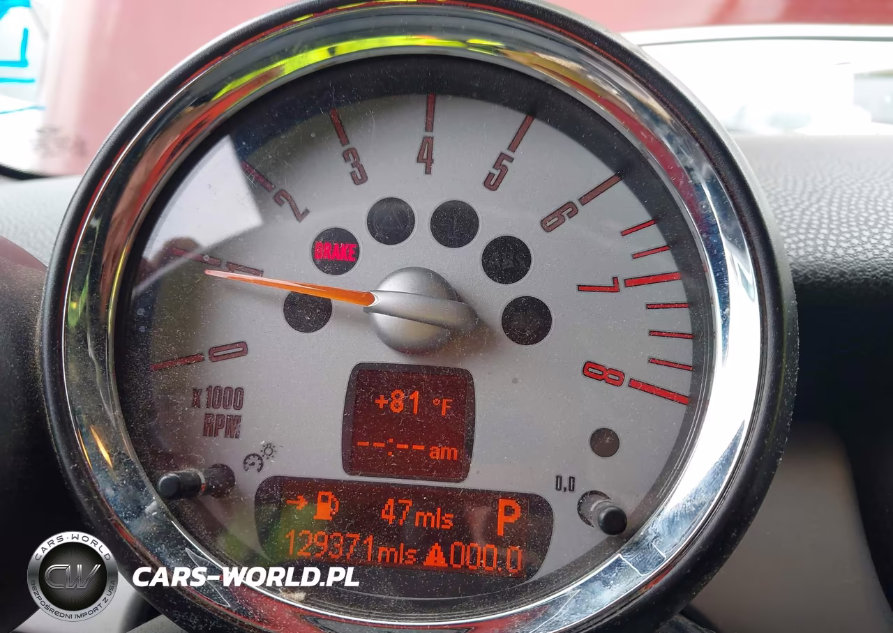 2010 Mini Cooper VIN:WMWMR3C5XATU97703 - 7