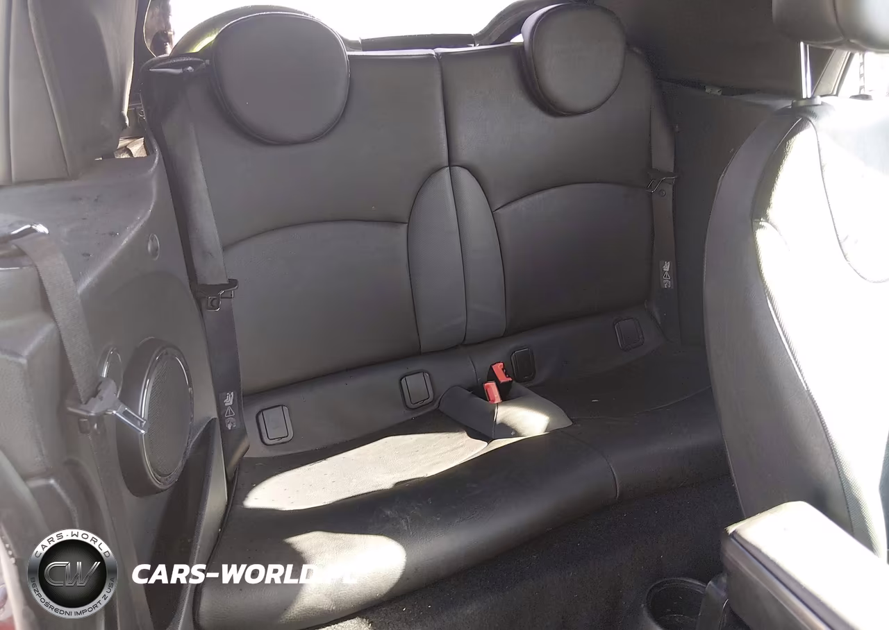 2010 Mini Cooper VIN:WMWMR3C5XATU97703 - 8