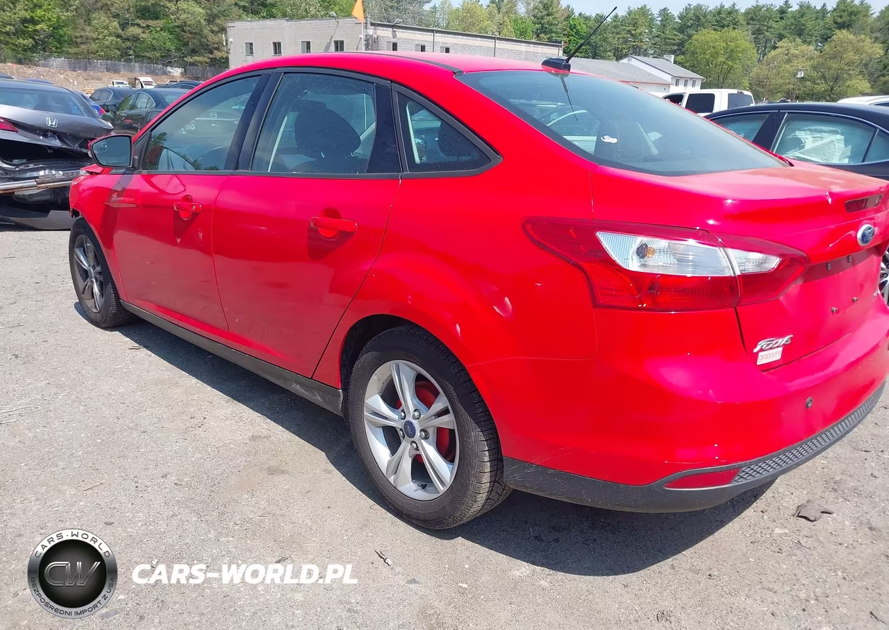 2013 Ford Focus Se VIN:1FADP3F29DL336814 - 3