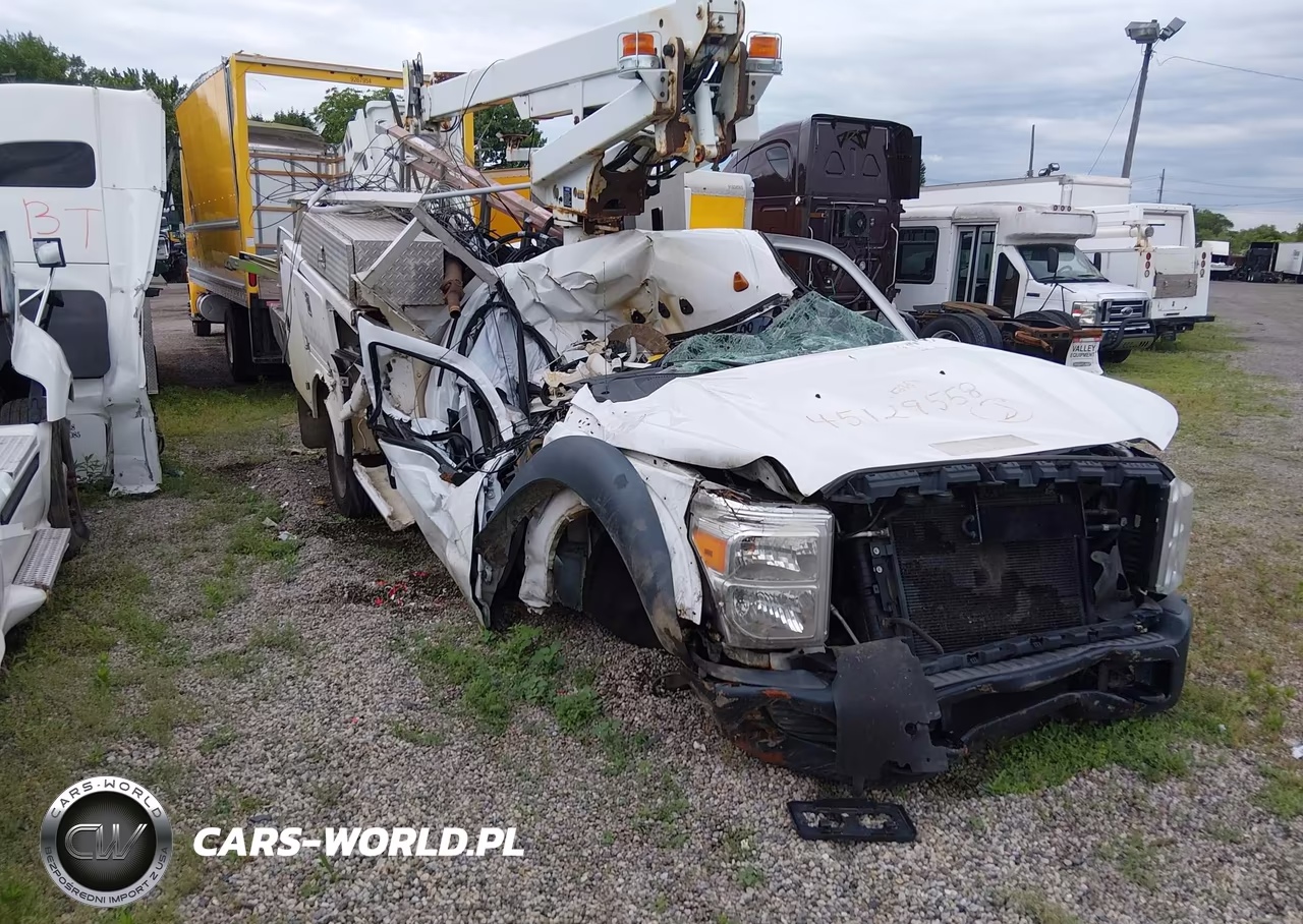 2012 Ford F-450 Chassis Xl