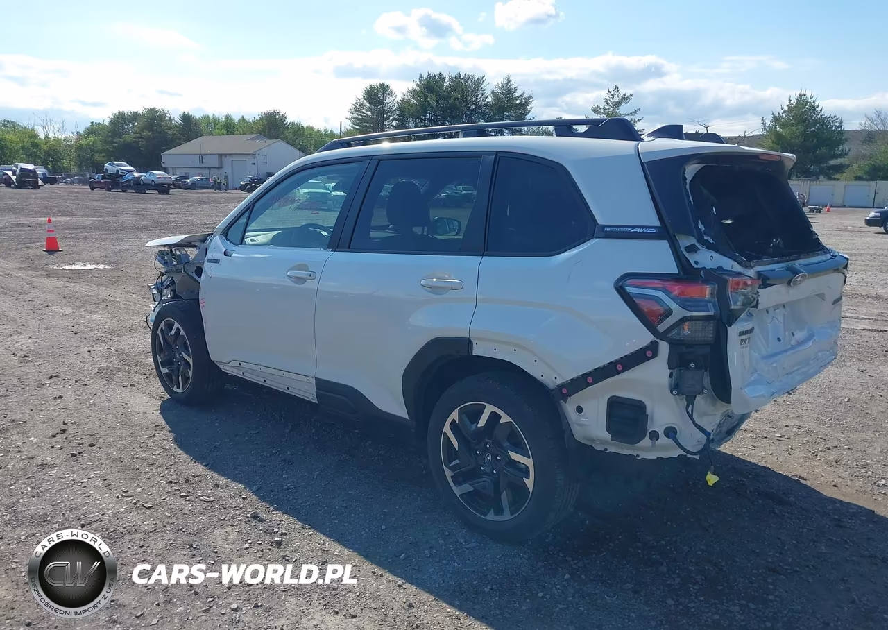 2025 Subaru Forester Premium Hybrid VIN:JF2SLSED7SH447700 - 3