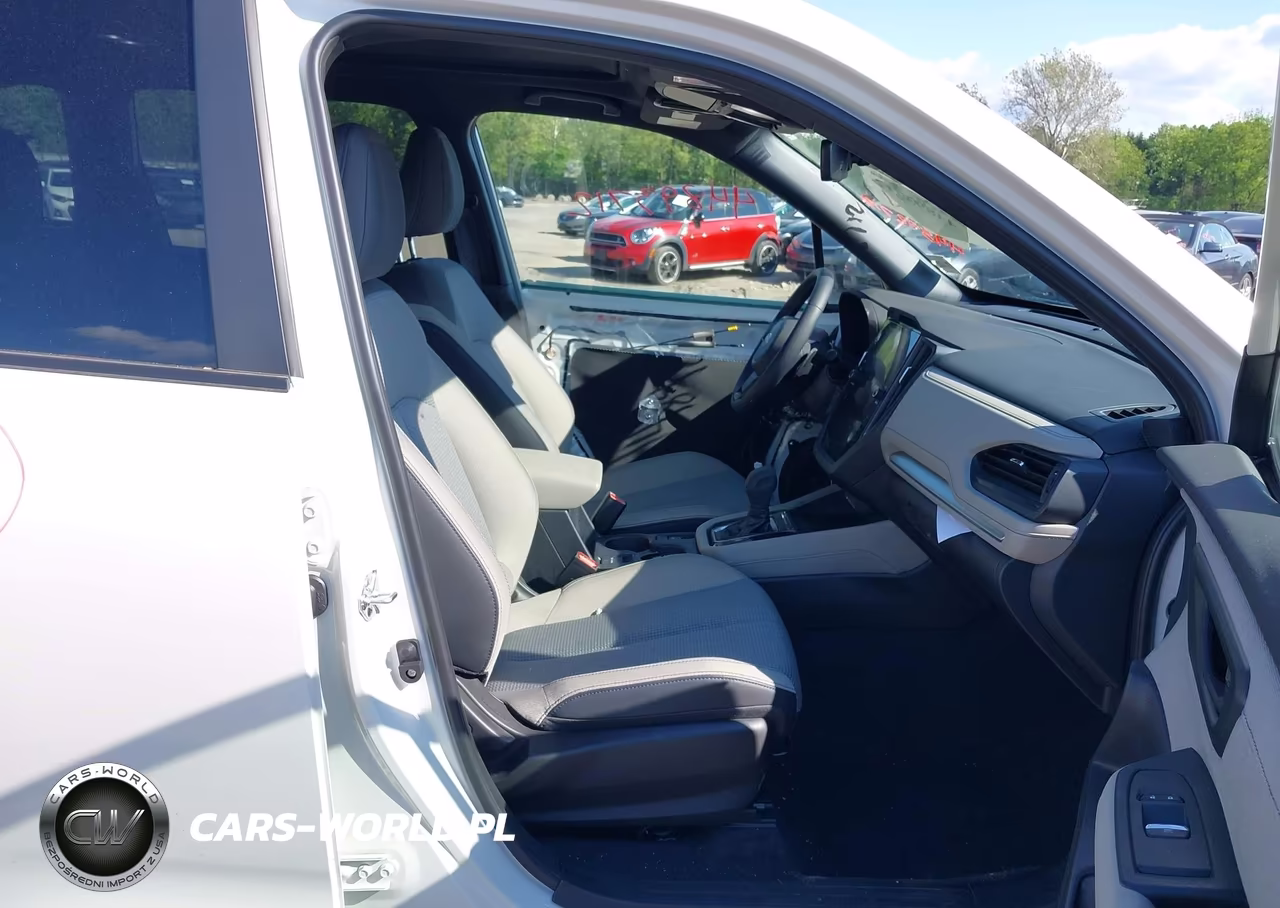2025 Subaru Forester Premium Hybrid VIN:JF2SLSED7SH447700 - 5