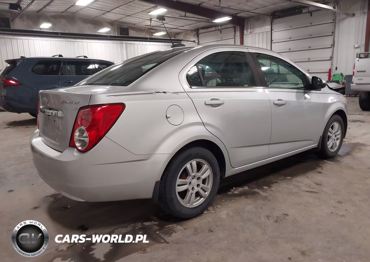 2016 Chevrolet Sonic Lt Auto VIN:1G1JC5SG0G4126812 - 4