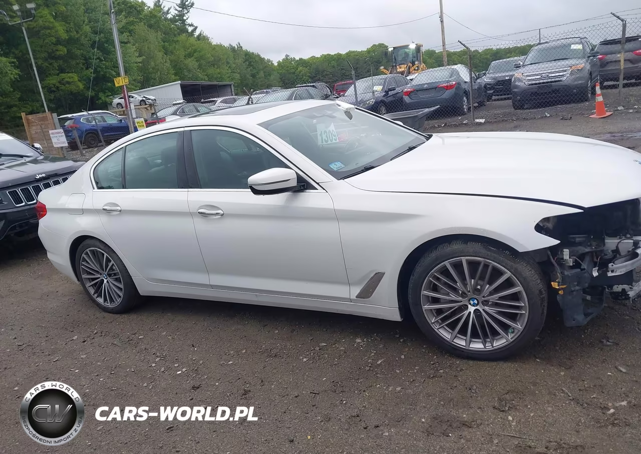 2018 BMW 530I xDrive VIN:WBAJA7C56JG909352 - 13