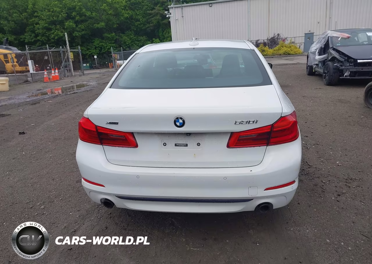 2018 BMW 530I xDrive VIN:WBAJA7C56JG909352 - 16