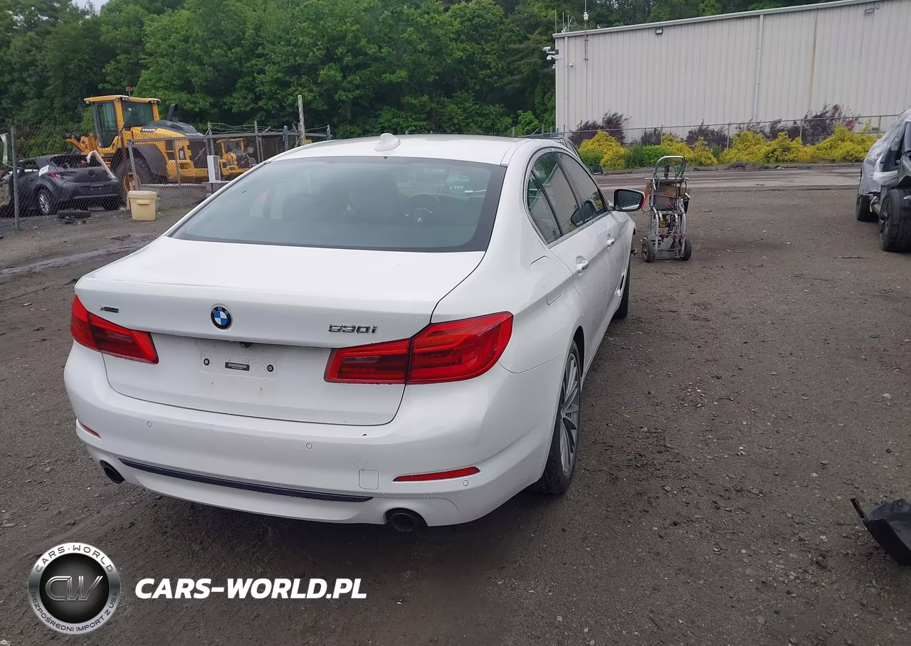 2018 BMW 530I xDrive VIN:WBAJA7C56JG909352 - 4