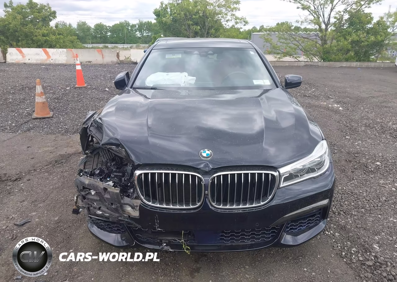 2018 BMW Alpina B7 xDrive VIN:WBA7F2C51JG424941 - 12