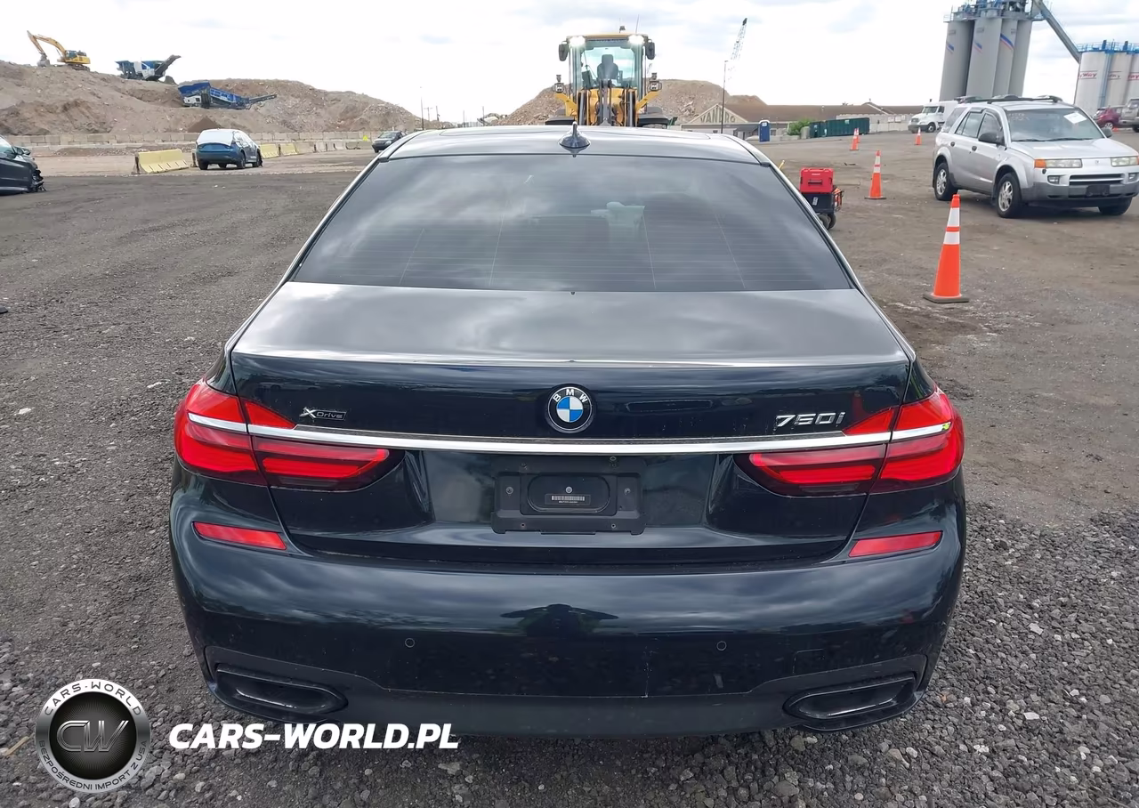 2018 BMW Alpina B7 xDrive VIN:WBA7F2C51JG424941 - 16