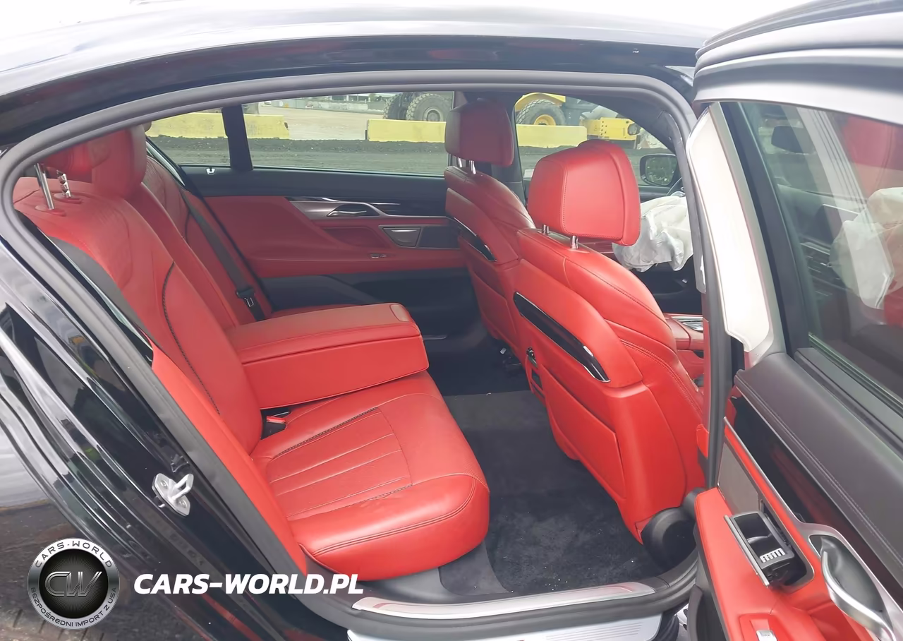 2018 BMW Alpina B7 xDrive VIN:WBA7F2C51JG424941 - 8