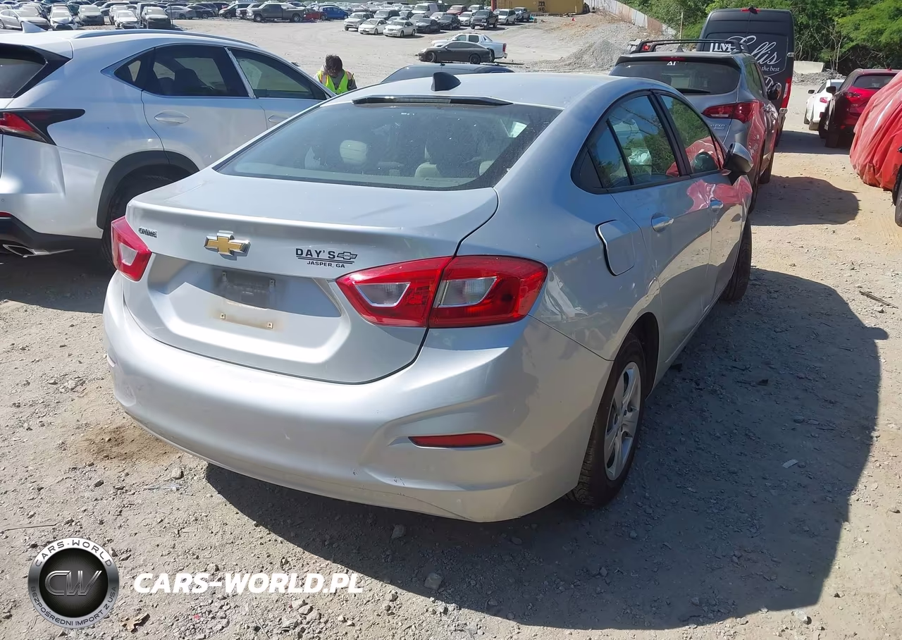 2017 Chevrolet Cruze Ls Auto VIN:1G1BC5SM2H7126563 - 4