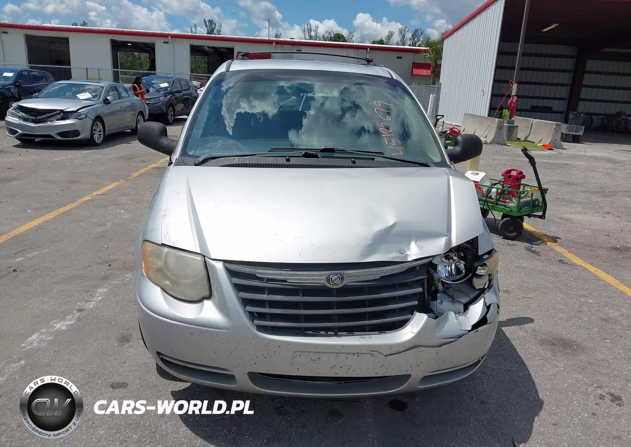 2006 Chrysler Town & Country Touring VIN:2A4GP54L26R796805 - 12