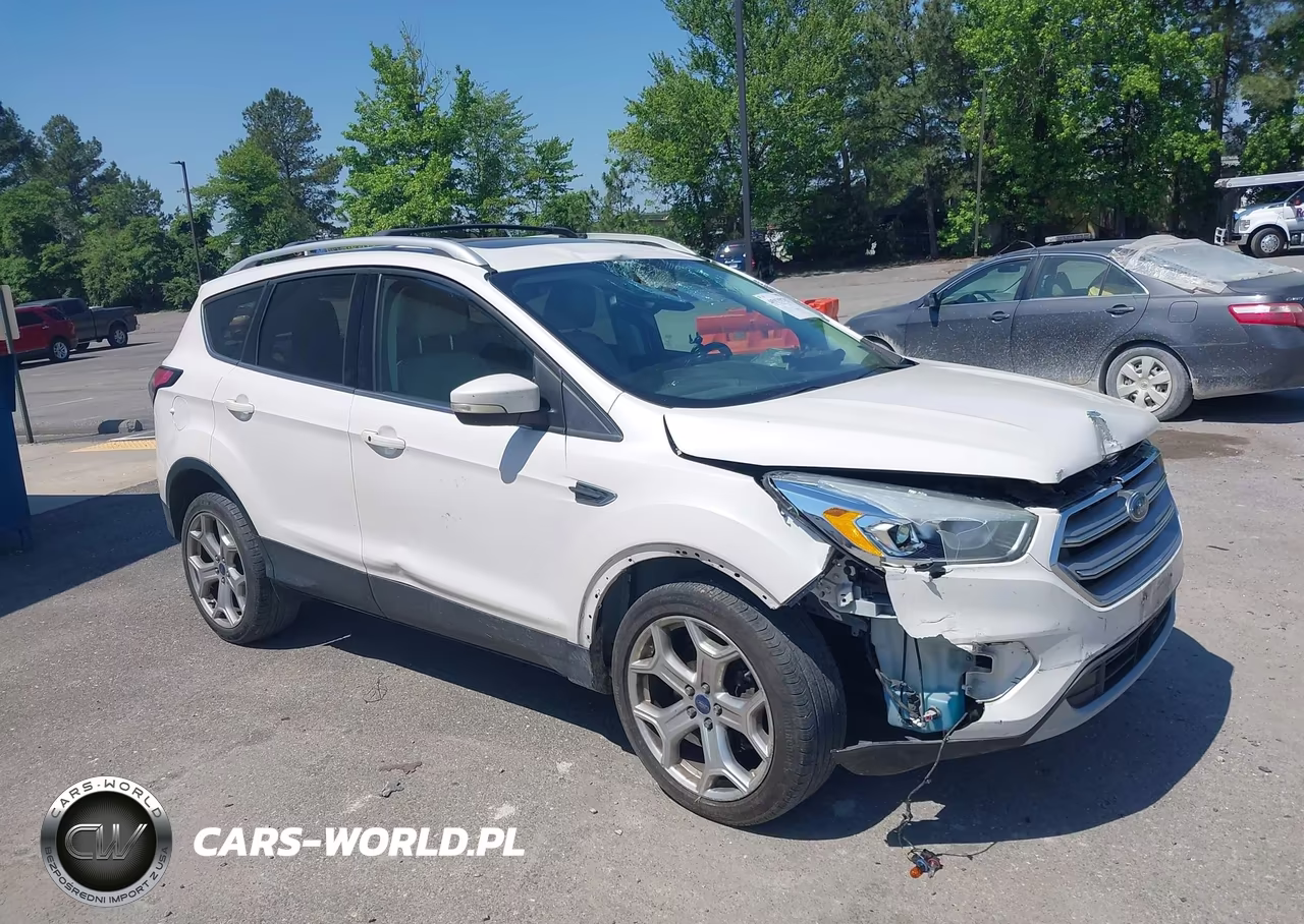 2017 Ford Escape Titanium – zdjęcie 1 z 16