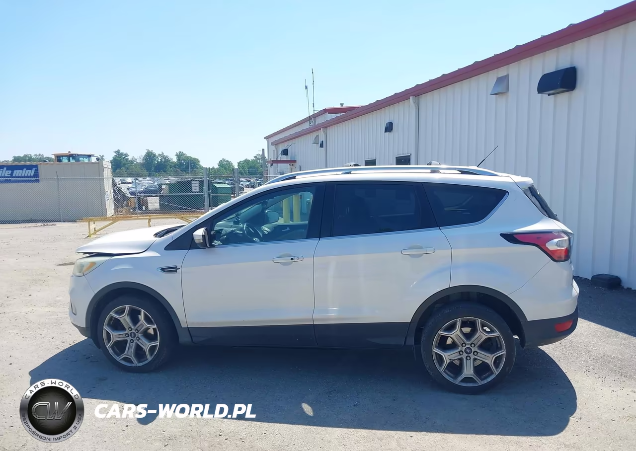 2017 Ford Escape Titanium VIN:1FMCU9J94HUB85074 - 14