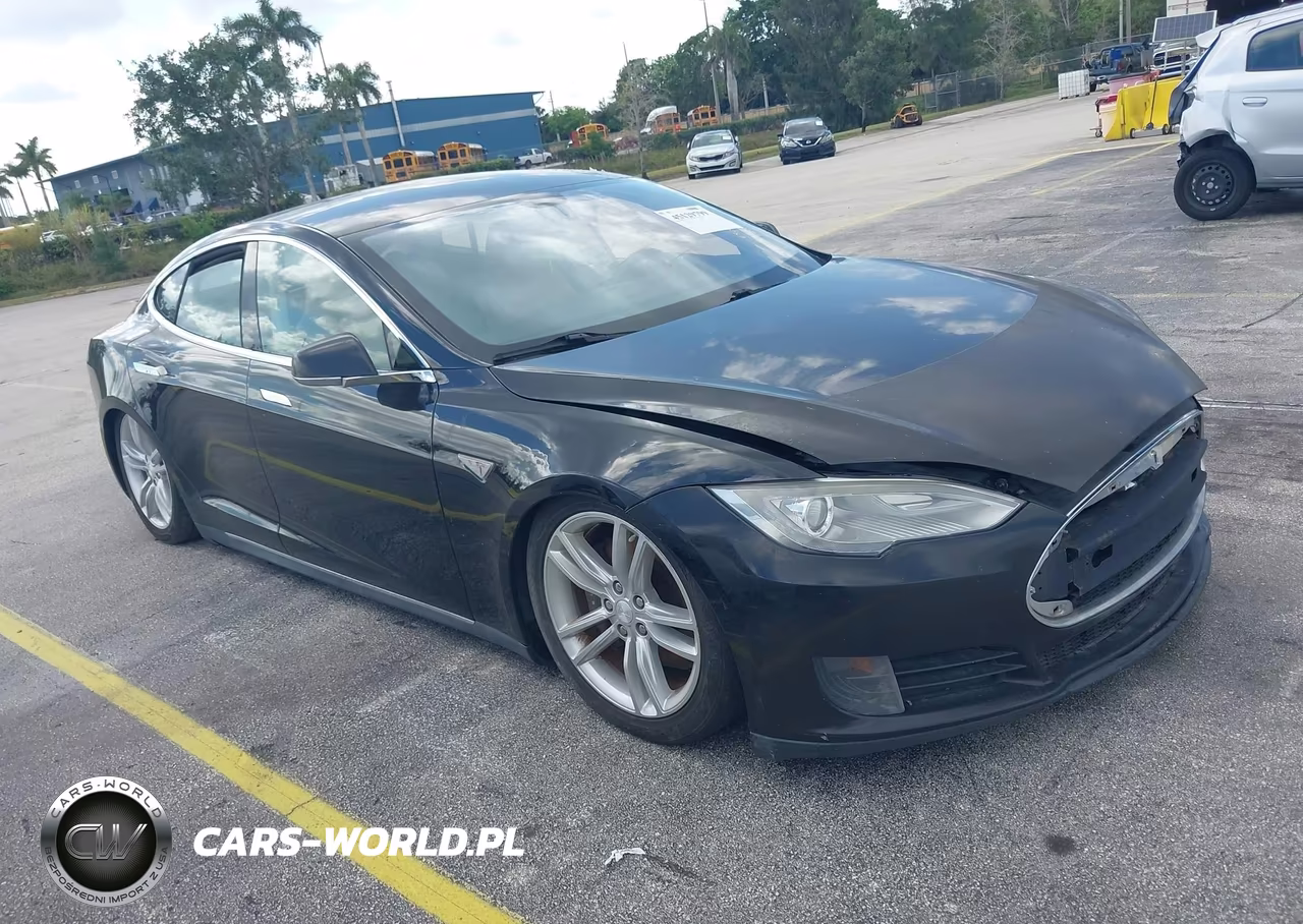 2013 Tesla Model S