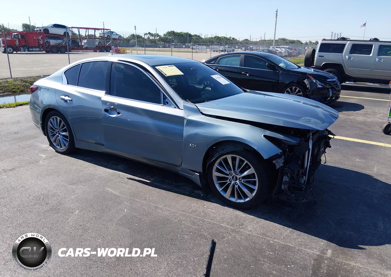 2018 Infiniti Q50 3.0T Luxe – zdjęcie 1 z 17