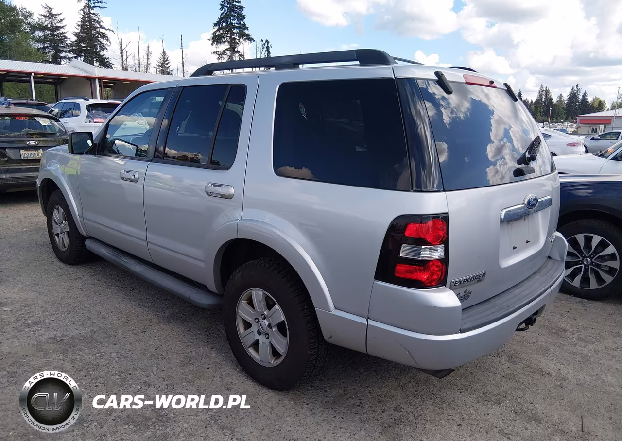 2010 Ford Explorer Xlt VIN:1FMEU7DEXAUA78221 - 3