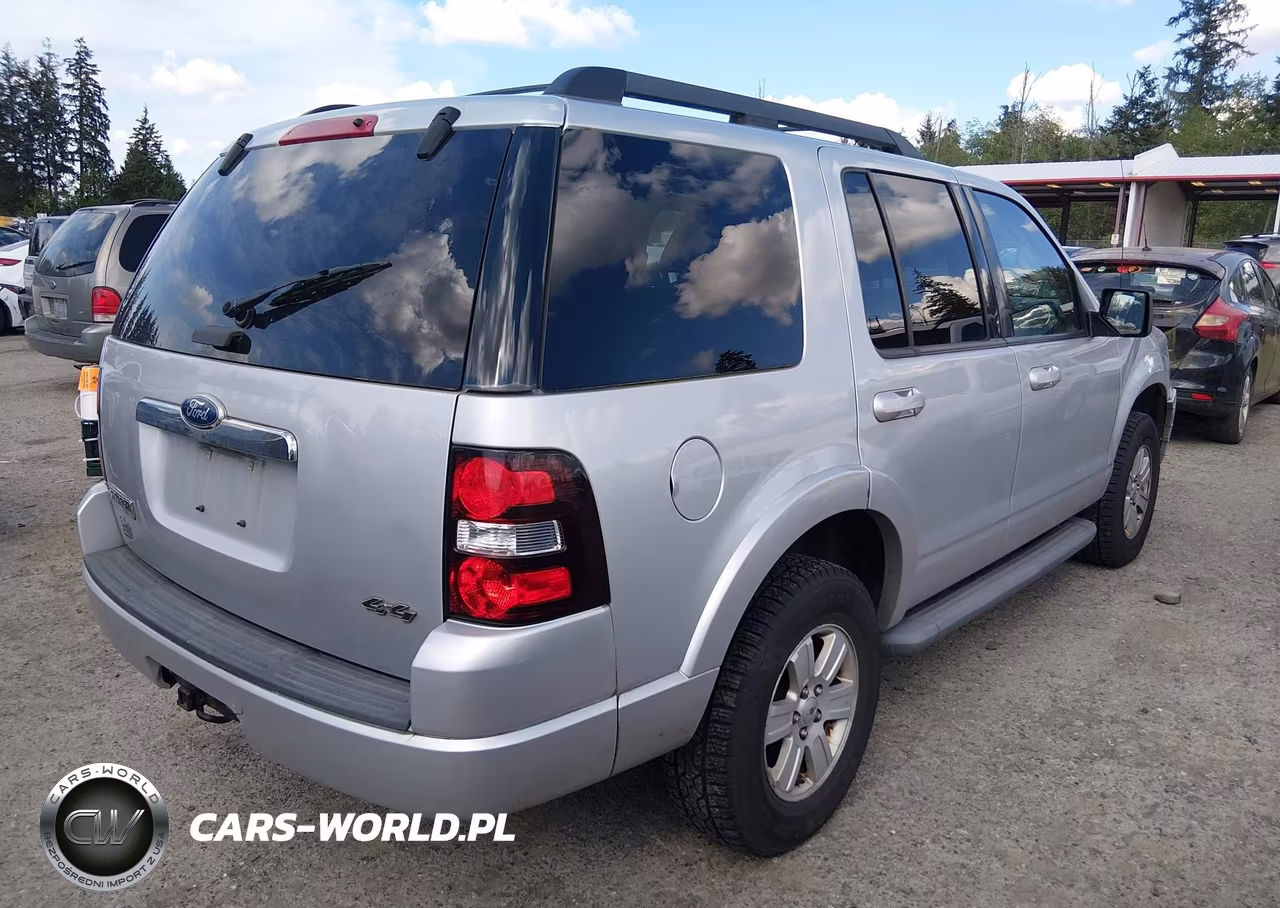 2010 Ford Explorer Xlt VIN:1FMEU7DEXAUA78221 - 4