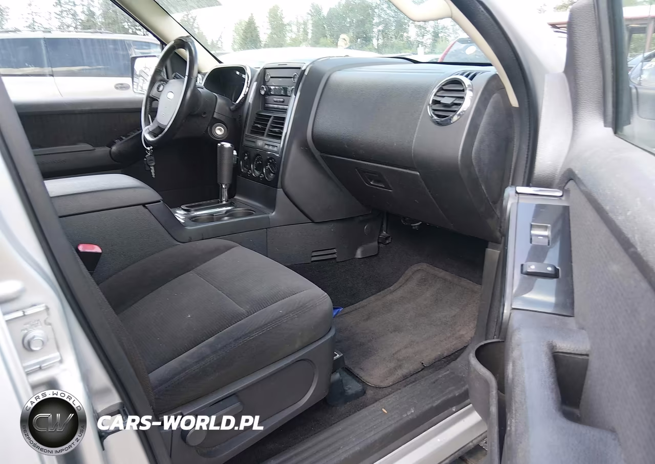 2010 Ford Explorer Xlt VIN:1FMEU7DEXAUA78221 - 5