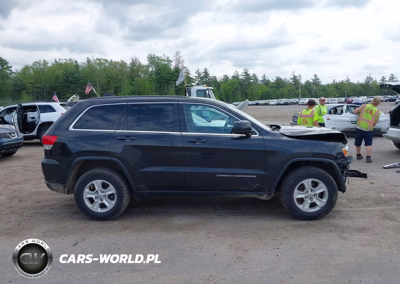 2014 Jeep Grand Cherokee Laredo VIN:1C4RJFAG2EC392441 - 13