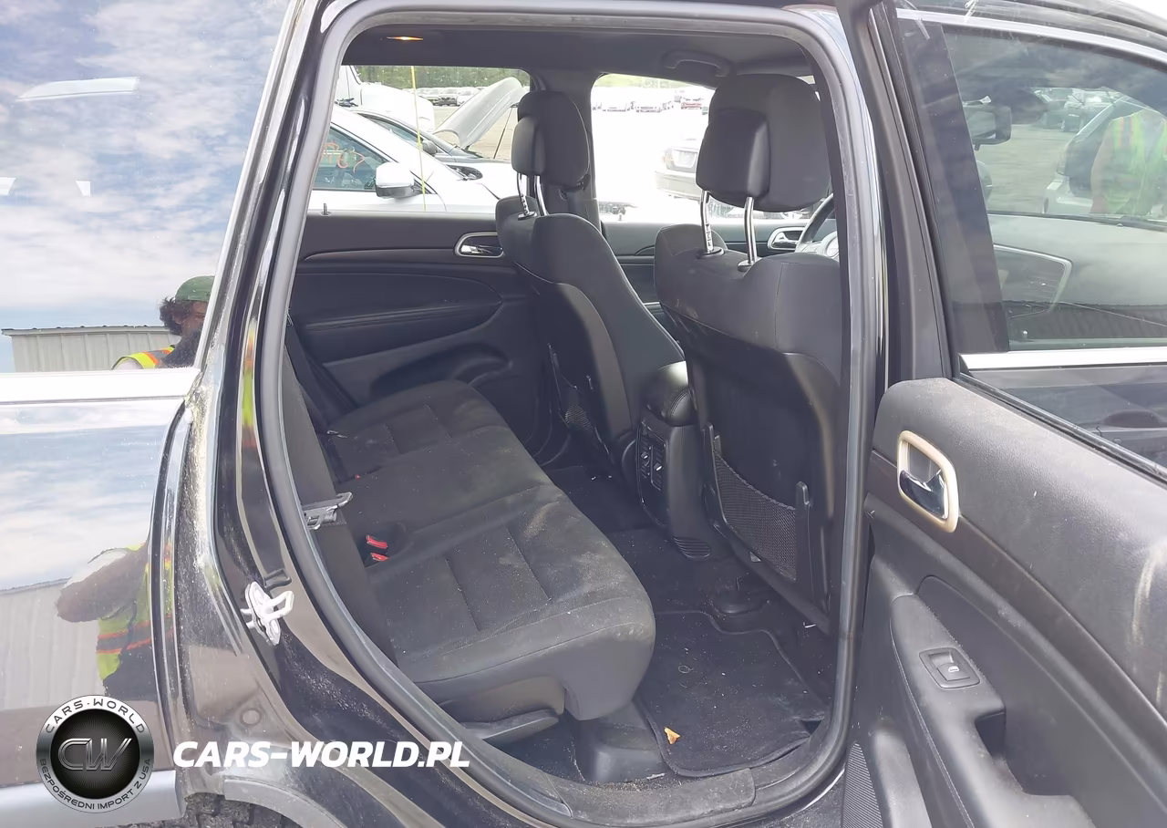 2014 Jeep Grand Cherokee Laredo VIN:1C4RJFAG2EC392441 - 8