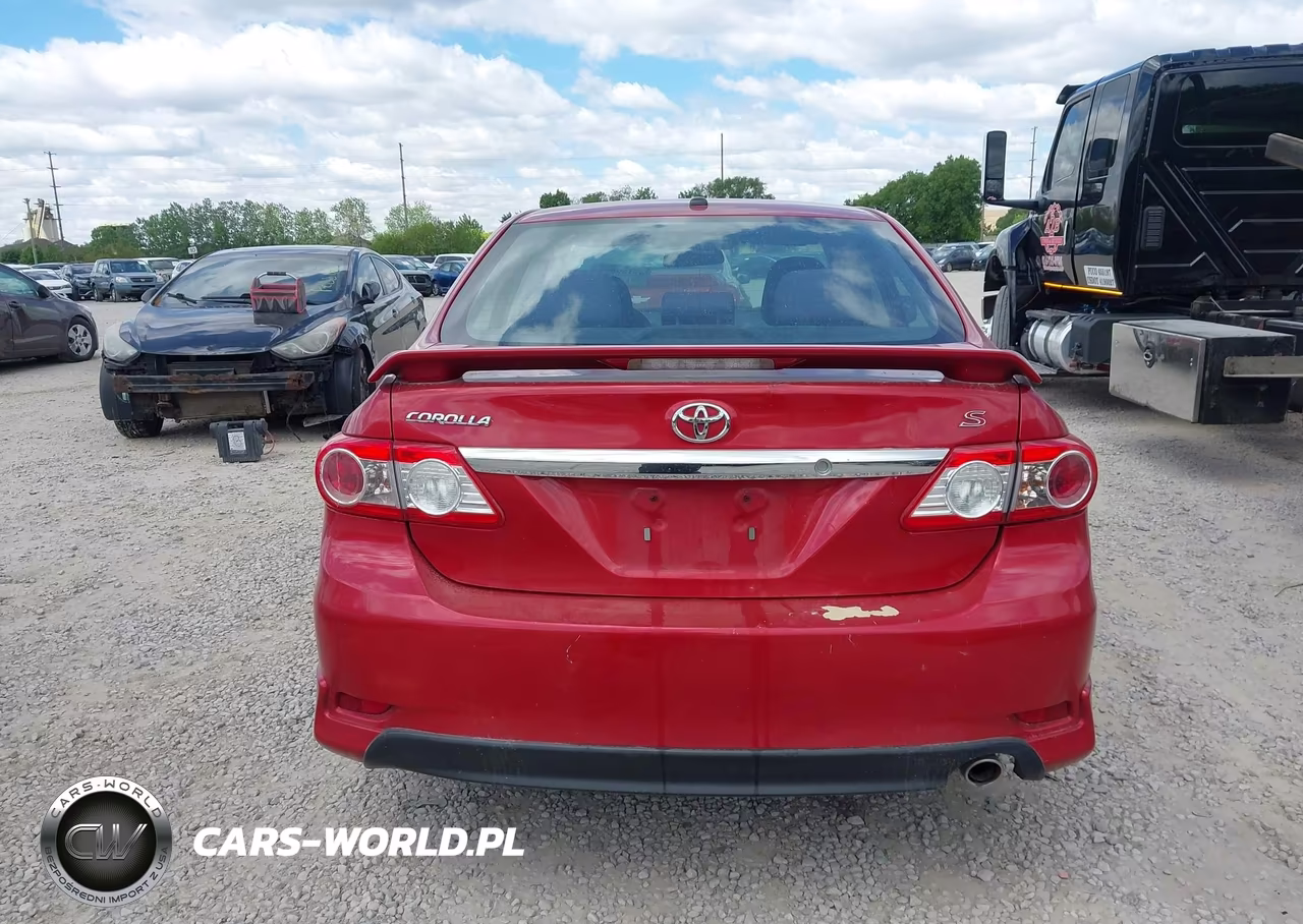 2011 Toyota Corolla S VIN:2T1BU4EE7BC718808 - 17