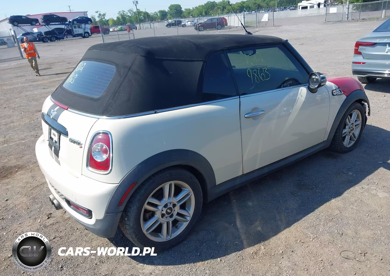 2015 Mini Convertible Cooper S VIN:WMWZP3C5XFT708319 - 4